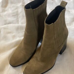 Aeyde Olive Suede Leather Heeled Boots